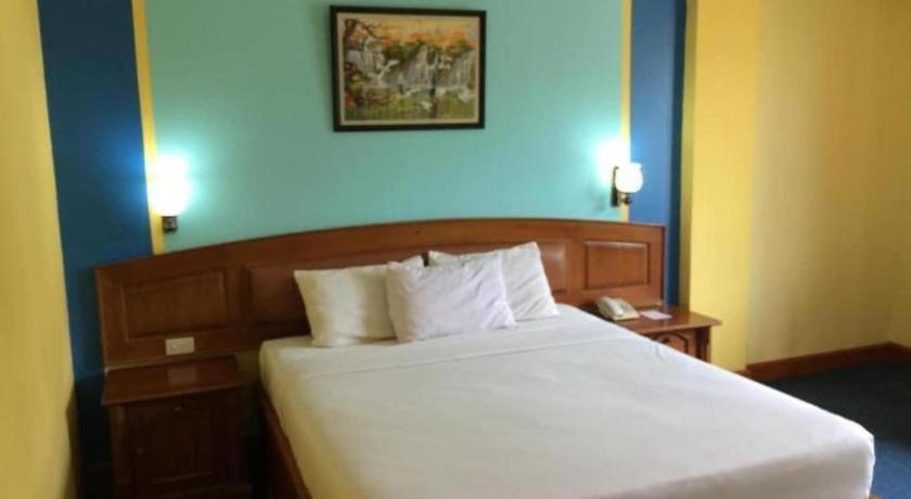 Athaya Hotel Kendari Eksteriør bilde